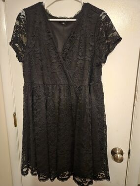 torrid Black Lace Midi Dress with Short Sleeves
